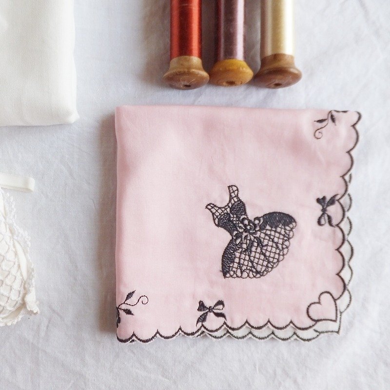 Lace Handkerchief   Embroidered Handkerchief : Tutu dress - อื่นๆ - ผ้าฝ้าย/ผ้าลินิน สึชมพู