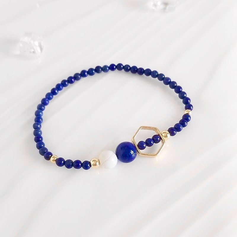 Howlite & Lapis Lazuli Healing Crystal Stretch Bracelet For Stress Relief - สร้อยข้อมือ - คริสตัล สีน้ำเงิน