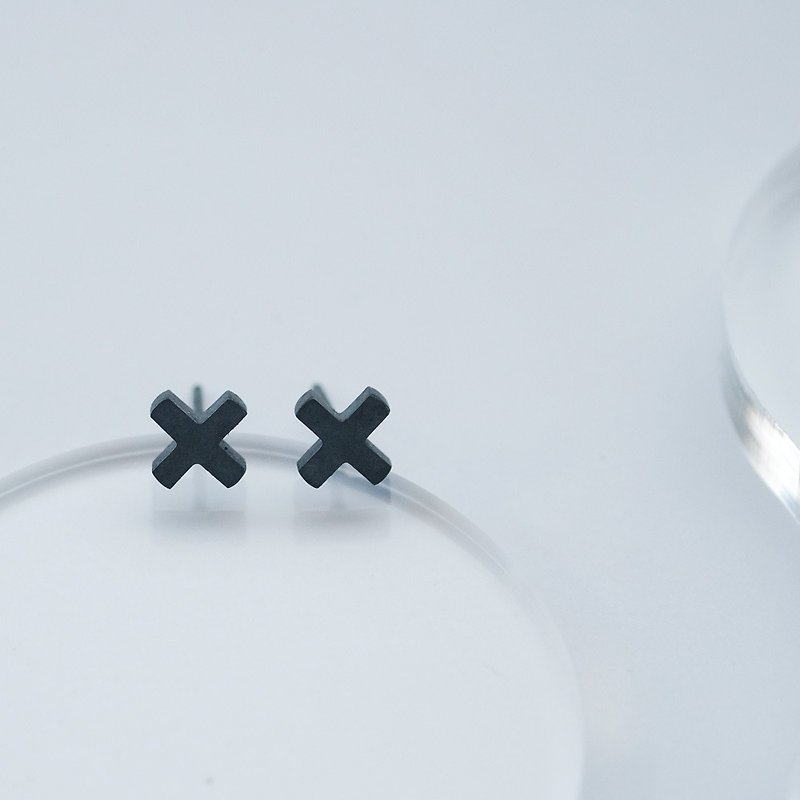 Black cross earrings Silver 925 - ต่างหู - โลหะ สีดำ