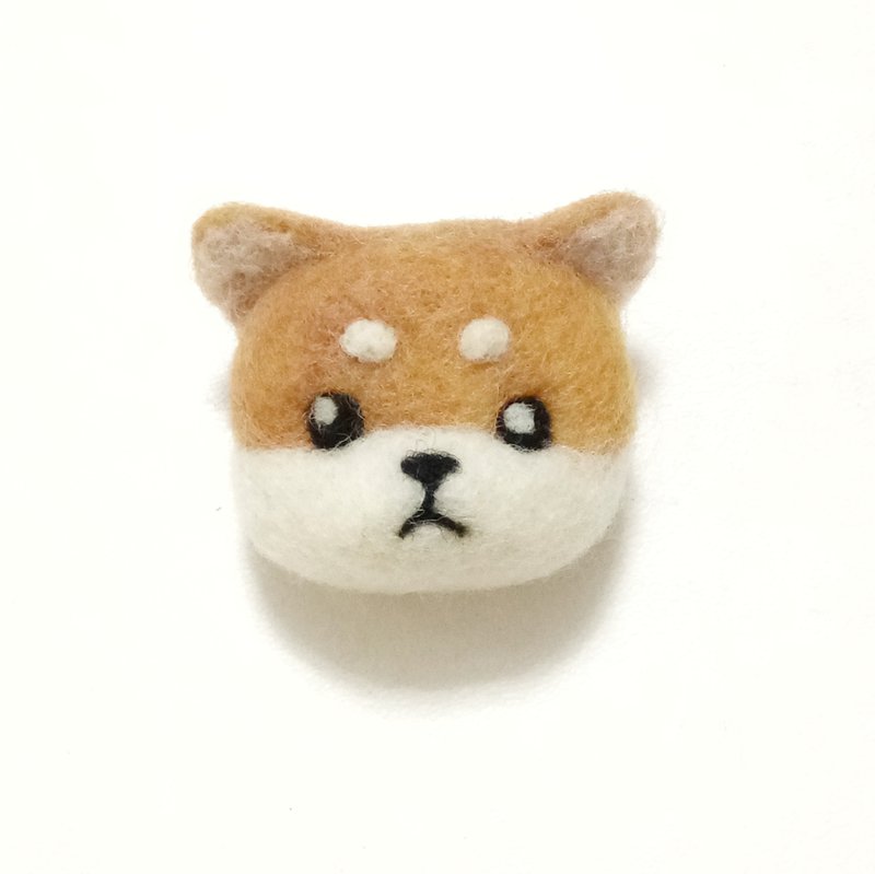 Shiba Inu 2-wool felt pins, charms, key rings - Brooches - Wool Brown