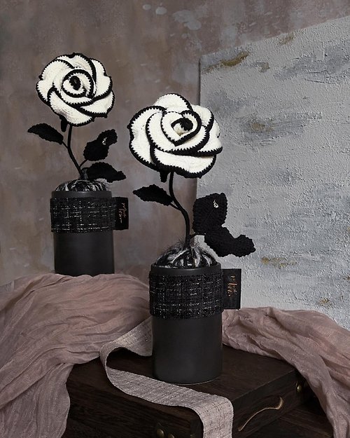 Must Flor 陌花 Mustflor 工坊典藏系列 - 玫瑰 -手工針織玫瑰 盆花