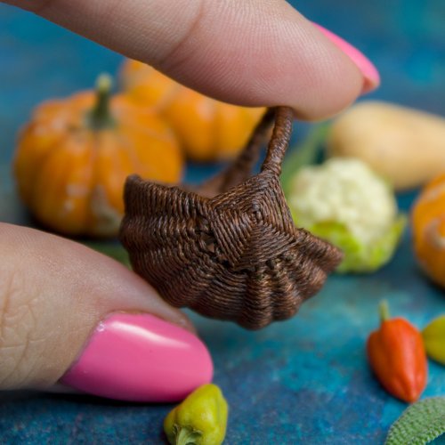 Rina Vellichor Miniatures TUTORIAL Miniature Gods Eye Basket | PDF + video
