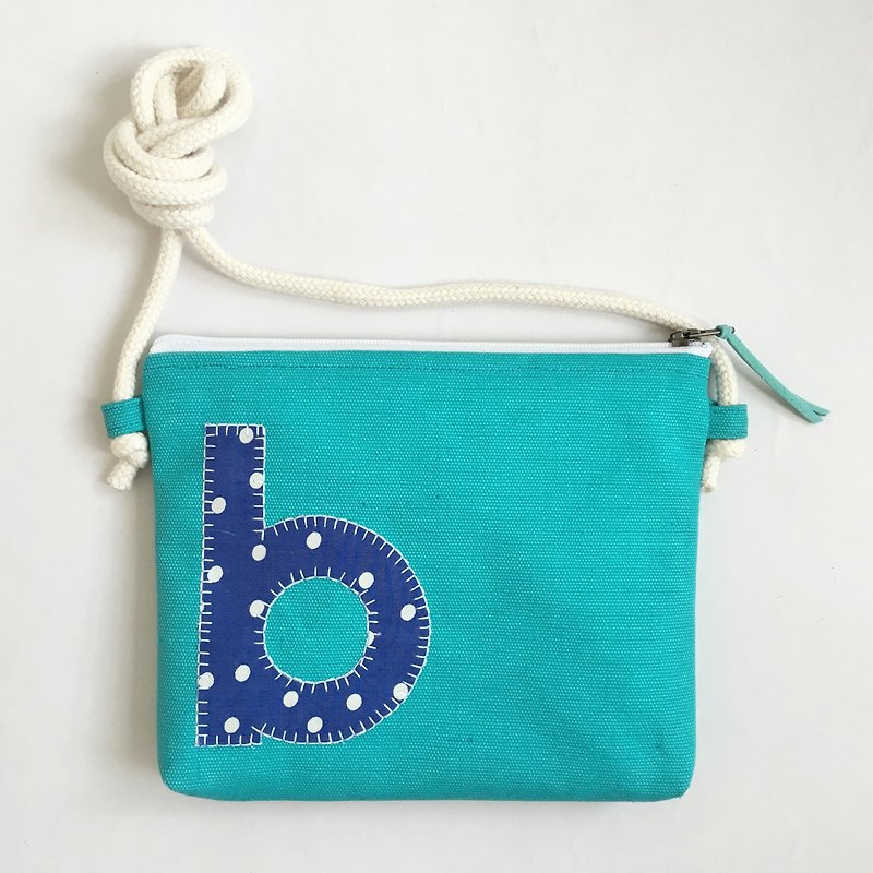 AlphaBAG ZipS Kid mini canvas zip bag customized letter color pattern  - กระเป๋าสะพาย - ผ้าฝ้าย/ผ้าลินิน สีน้ำเงิน