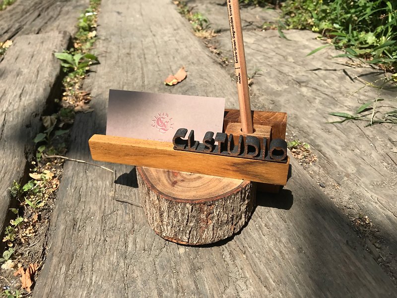 CL Studio [モダンでシンプル-幾何学的なスタイルの木製電話ホルダー/名刺ホルダー] N91 - カードスタンド - 木製 ブラウン