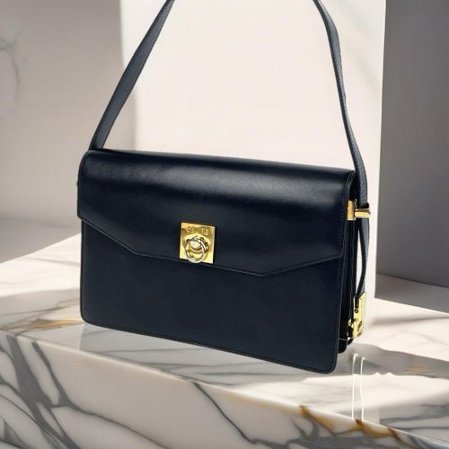 LA LUNE Vintage 日本鑑證古董品選物店 稀有中古二手Celine黑色金扣翻蓋盒子皮革腋下單肩側背孭小包手袋