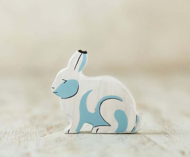 Wooden Arctic hare figurine Arctic animals Toy - Shop Wooden Caterpillar  Toys Kids' Toys - Pinkoi