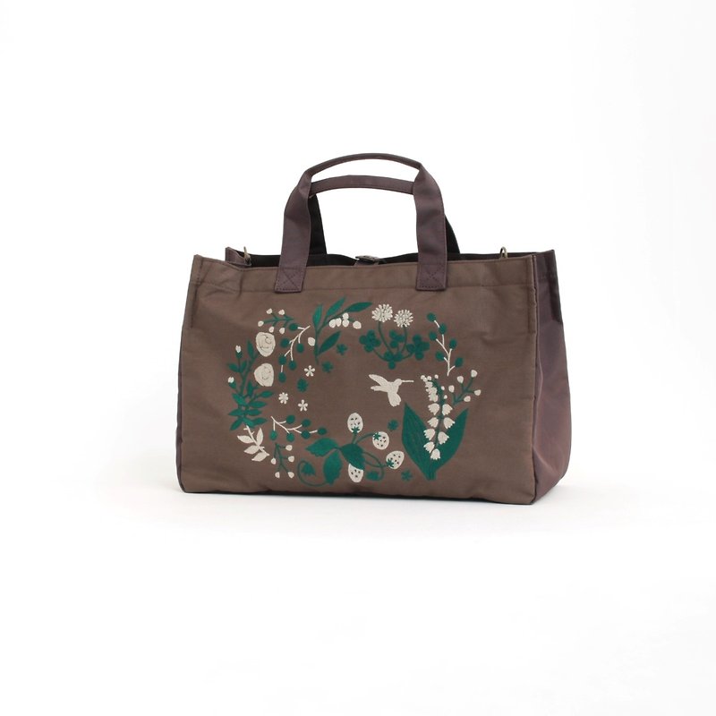 Hummingbird embroidery/A4 tote - Handbags & Totes - Nylon Brown