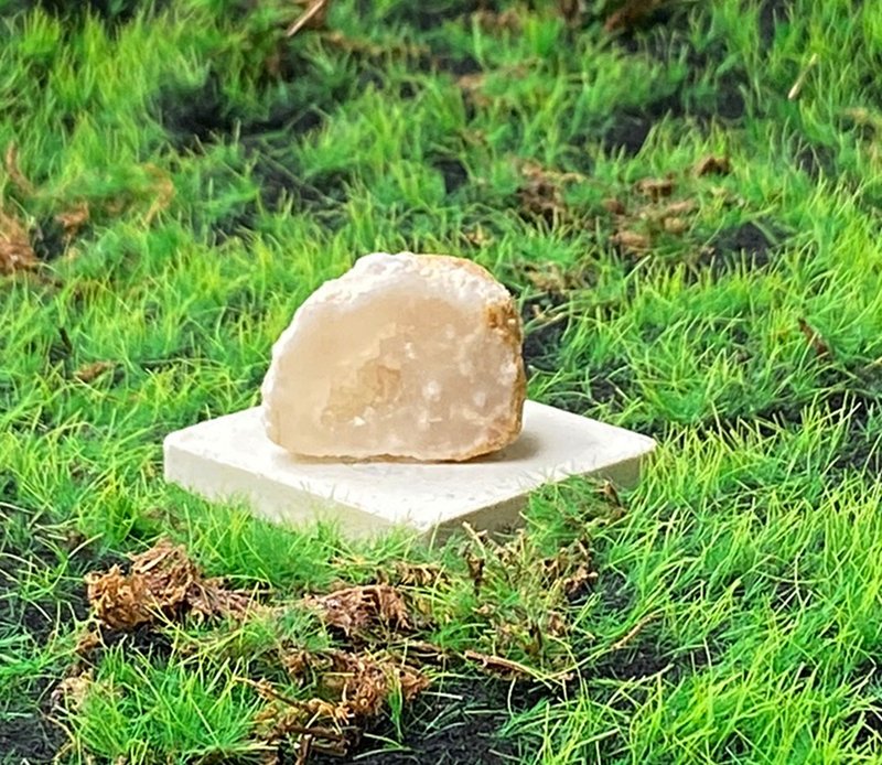 能量擺飾-瑪瑙可愛開口笑白晶洞 招財 療癒 開運 原礦 快速出貨 - 擺飾/家飾品 - 水晶 多色