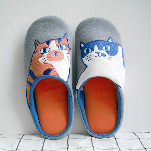 如茉 原創手繪貓咪主題家居館 紅藍CP 室內保暖貓咪男女拖鞋 可愛喵星人情侶木地板可機洗拖鞋