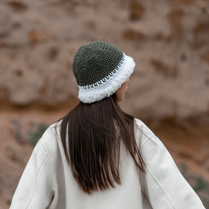 Dome fur hat hand knitted hat mixed dyed wool plain knitted hat - หมวก - ผ้าฝ้าย/ผ้าลินิน สีเขียว