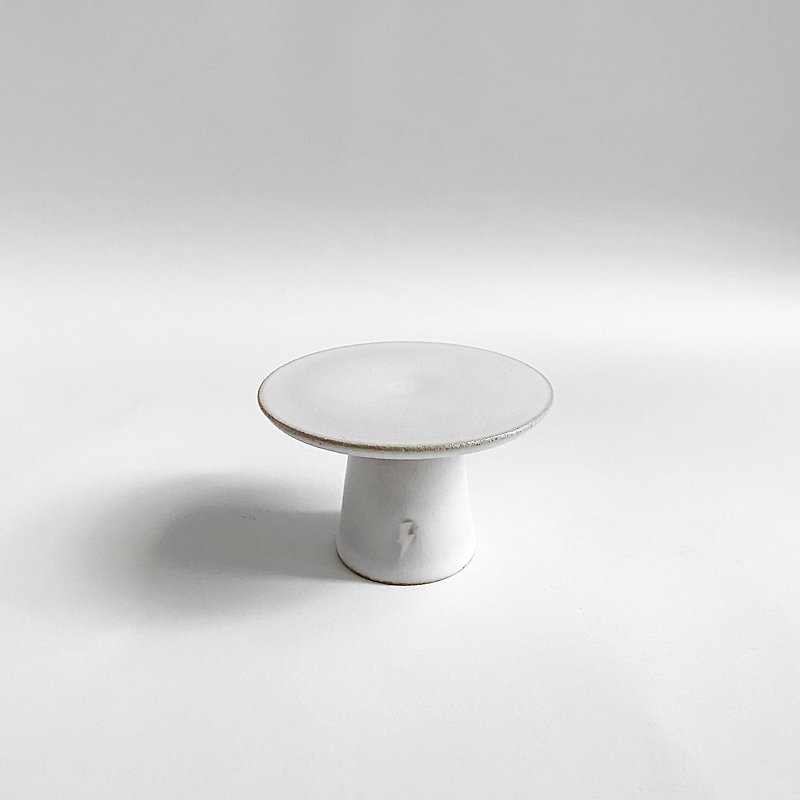 [Small high platform series] White glaze small high plate No. 19 - ของวางตกแต่ง - ดินเผา ขาว