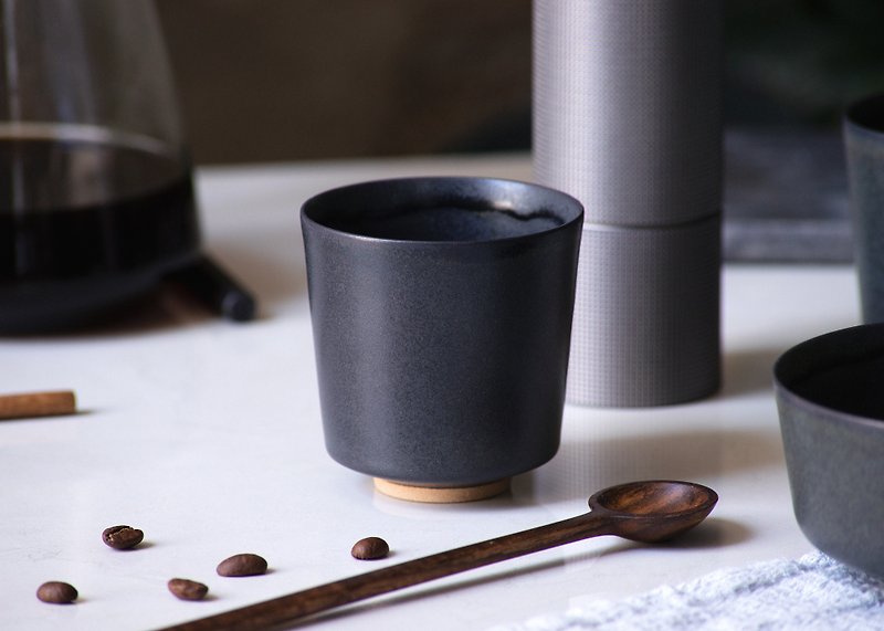 KUBO. Charcoal Classic Glaze (Set of 2) | 170 ml. Pottery Tea & Coffee Cup - แก้ว - ดินเหนียว สีดำ