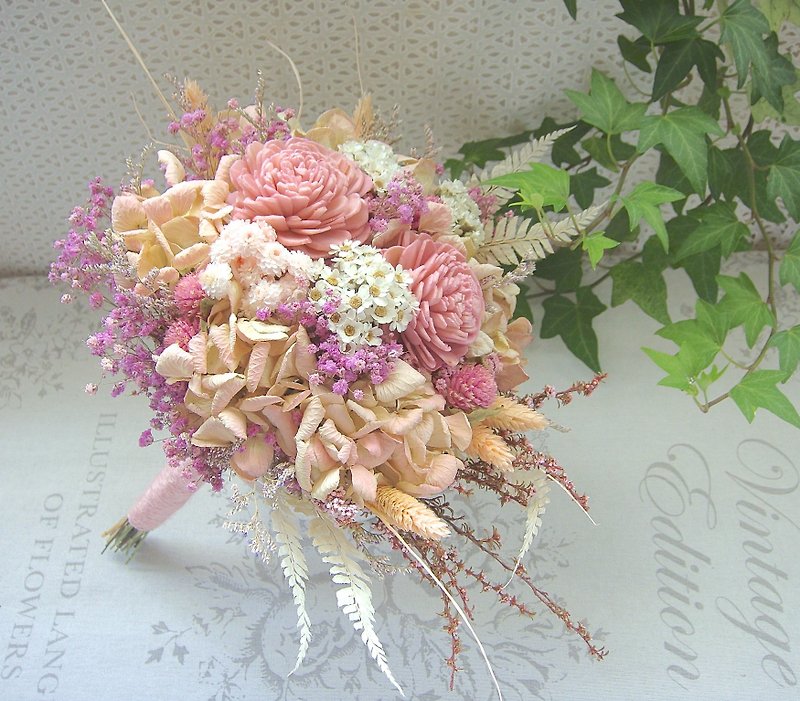 Masako 大索拉玫瑰 永生花 乾燥花束  新娘捧花 粉 - 乾燥花/永生花 - 植物．花 粉紅色