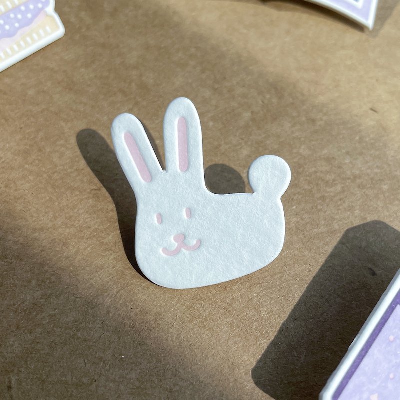 Little Rabbit | Pin | Badge | Letterpress - เข็มกลัด - ผ้าฝ้าย/ผ้าลินิน 