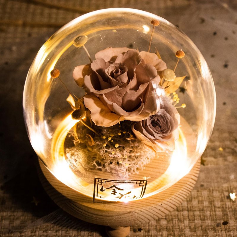 Preserved Flower Small Glass Dome with LED lights (GDP01L) - Beige - ของวางตกแต่ง - พืช/ดอกไม้ สีกากี