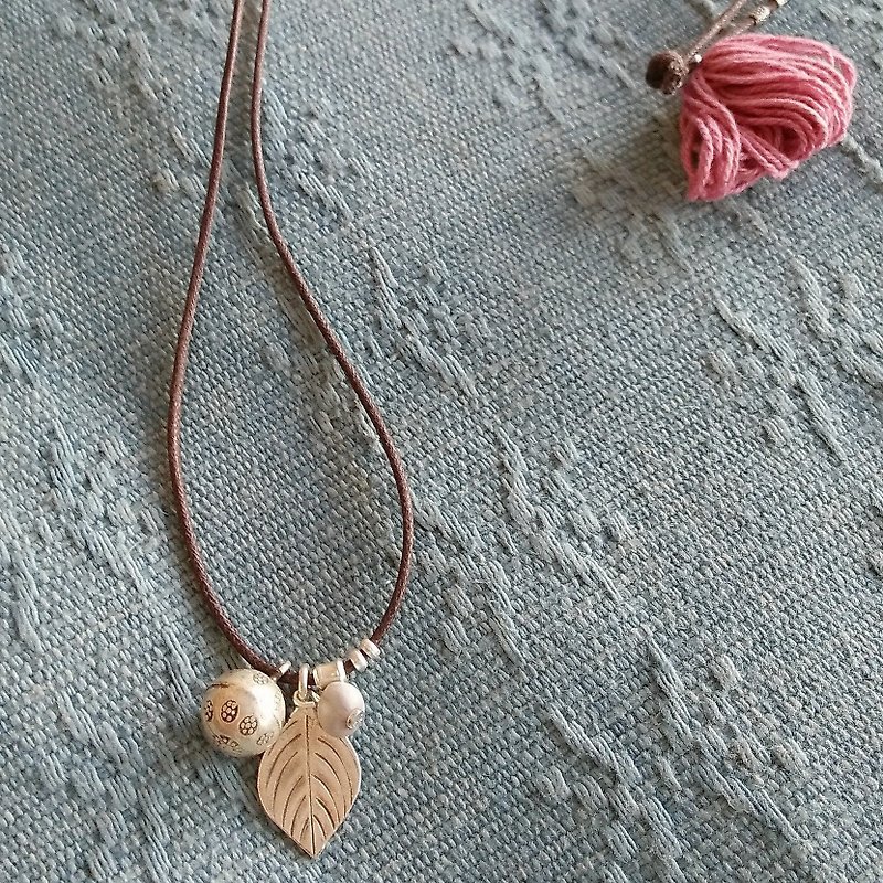 Karen silver & pink fringe necklace / juzzama job's tears plant dye dye - Necklaces - Silver Silver