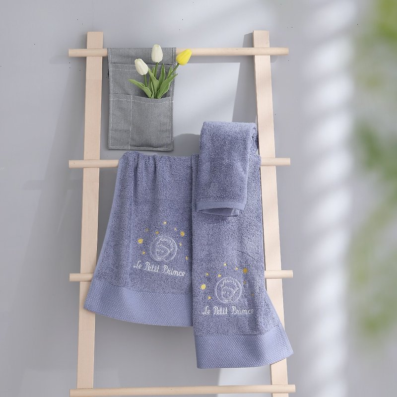 Flying model decoration little prince joint embroidered towel starting from the heart Hotel double-strand weaving 2 into the group - Towels - Cotton & Hemp Blue