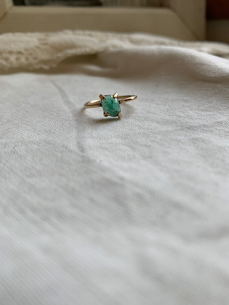emerald  ring - แหวนทั่วไป - เครื่องประดับพลอย สีเขียว