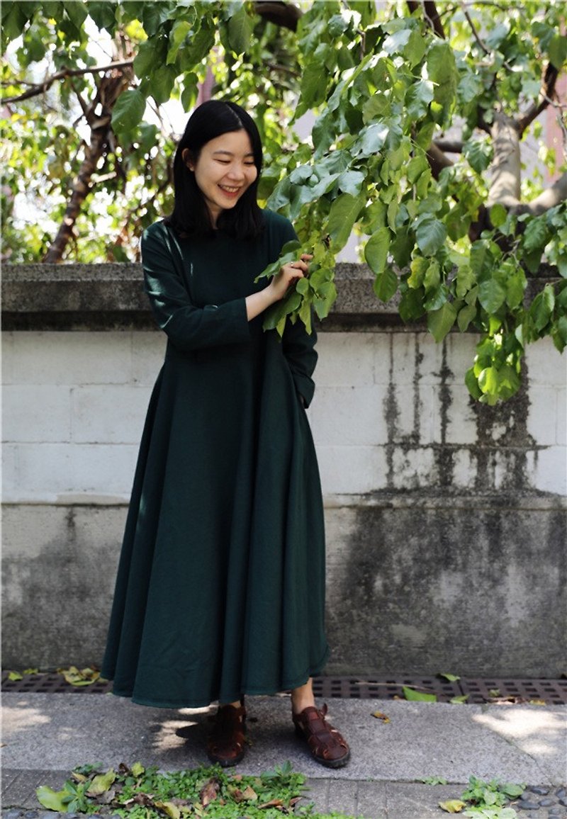 [Throw] cloth clothing cotton Spring Hill big skirt dark green original designer brand - One Piece Dresses - Cotton & Hemp Green