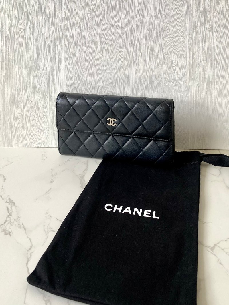 [LA LUNE] Second-hand Chanel classic black Silver buckle lambskin long wallet clutch bag clip - กระเป๋าสตางค์ - หนังแท้ สีดำ