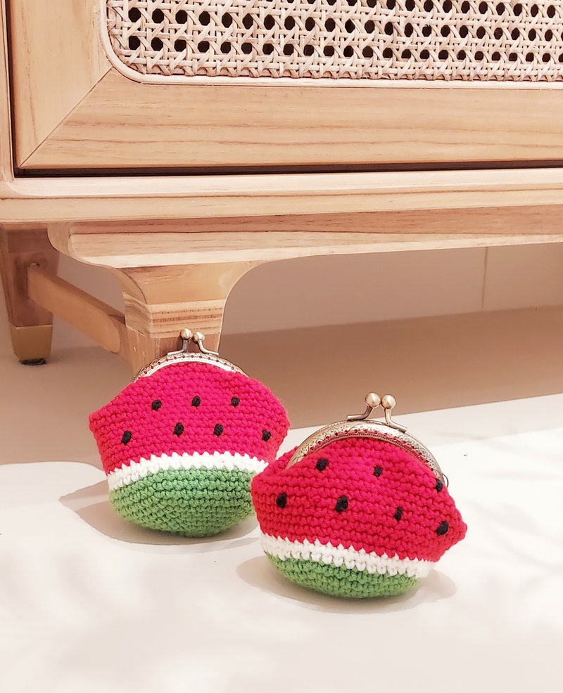 Watermelon shaped kiss lock bag - กระเป๋าใส่เหรียญ - ไฟเบอร์อื่นๆ สีแดง