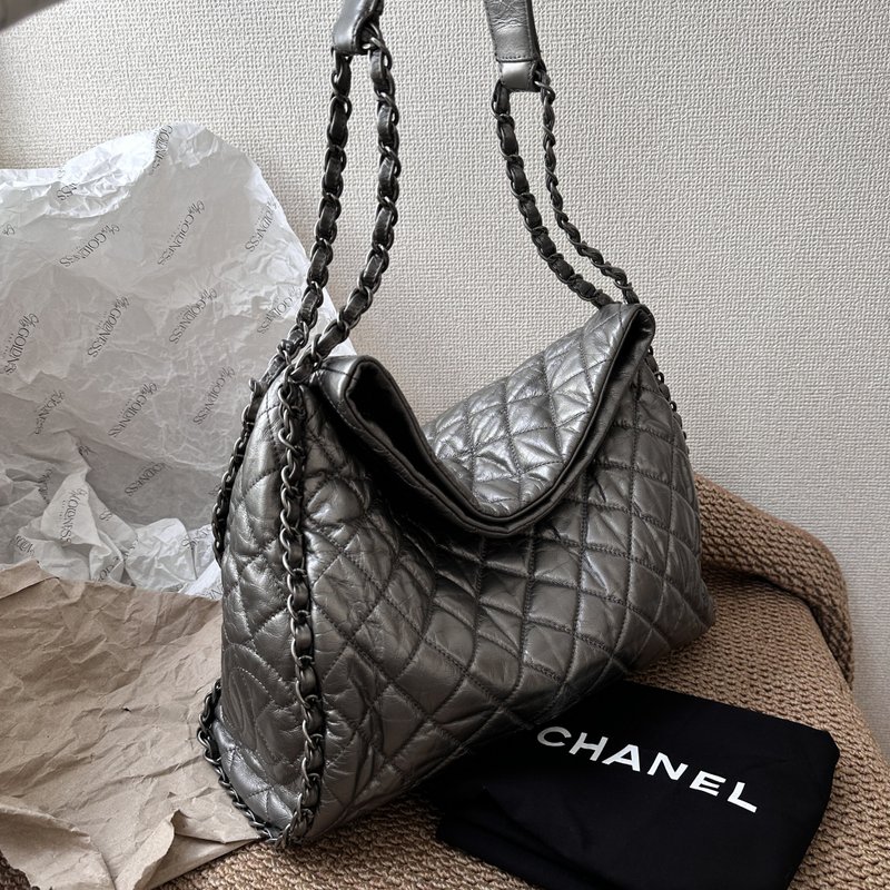 CHANEL 香奈兒 菱格紋 牛皮 金屬碳灰色 水餃包 - 側背包/斜背包 - 真皮 灰色