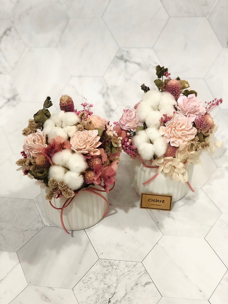 Ochre opening housewarming celebration celebration flower gift table flower pot flower gift box
