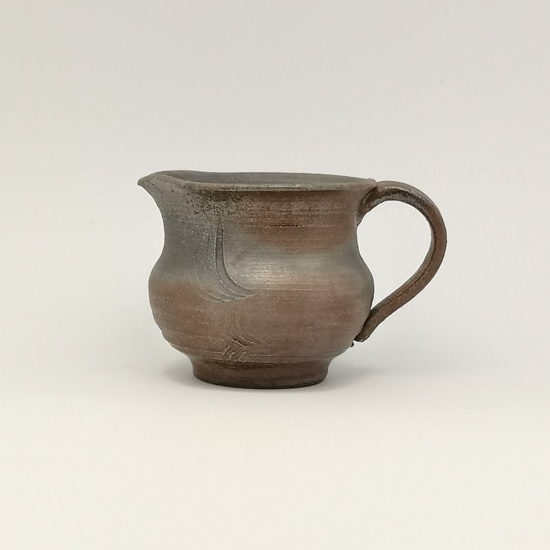 手作柴燒水波紋飾茶海 - 茶具/茶杯 - 陶 咖啡色