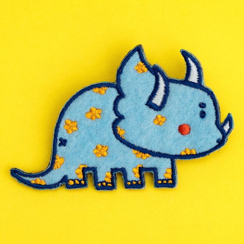 Embroidered Brooch / Triceratops - Brooches - Thread Blue