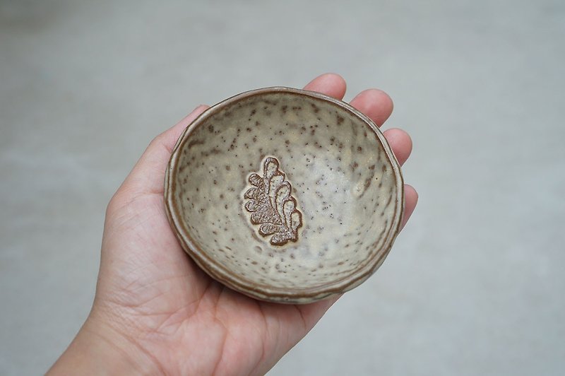 little leaf bowl - Pottery & Ceramics - Pottery Brown