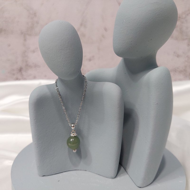 natural jade necklace - สร้อยคอ - เครื่องเพชรพลอย สีเขียว