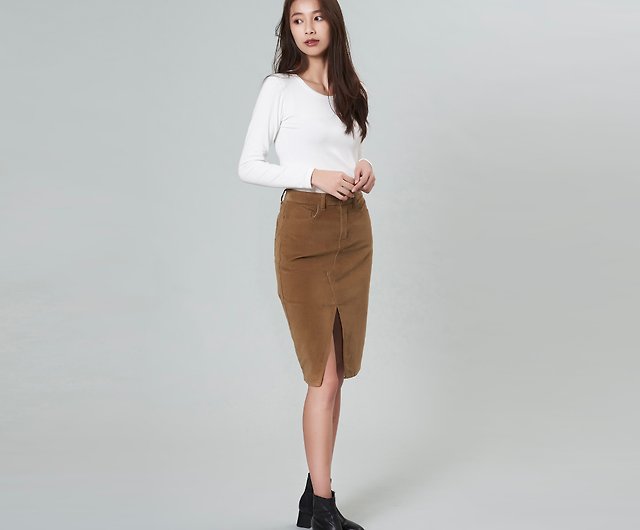 beige skirt stretch