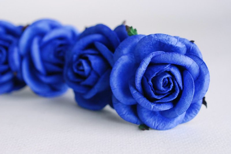 Paper Flower, 20 pieces mini rose size L size 4cm., royal blue color. - 木工/竹藝/紙雕 - 紙 藍色
