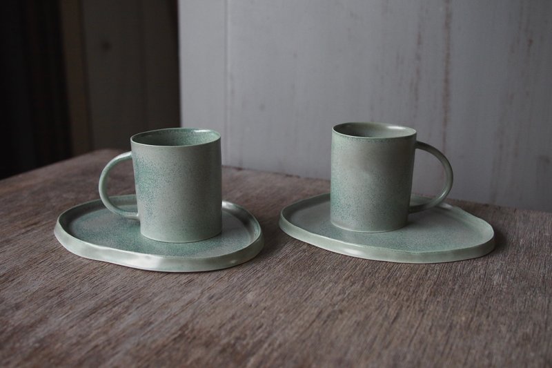 Cedar Green Ceramic Coffee Cup and Tray Set 120ml - แก้วมัค/แก้วกาแฟ - ดินเผา สีเขียว