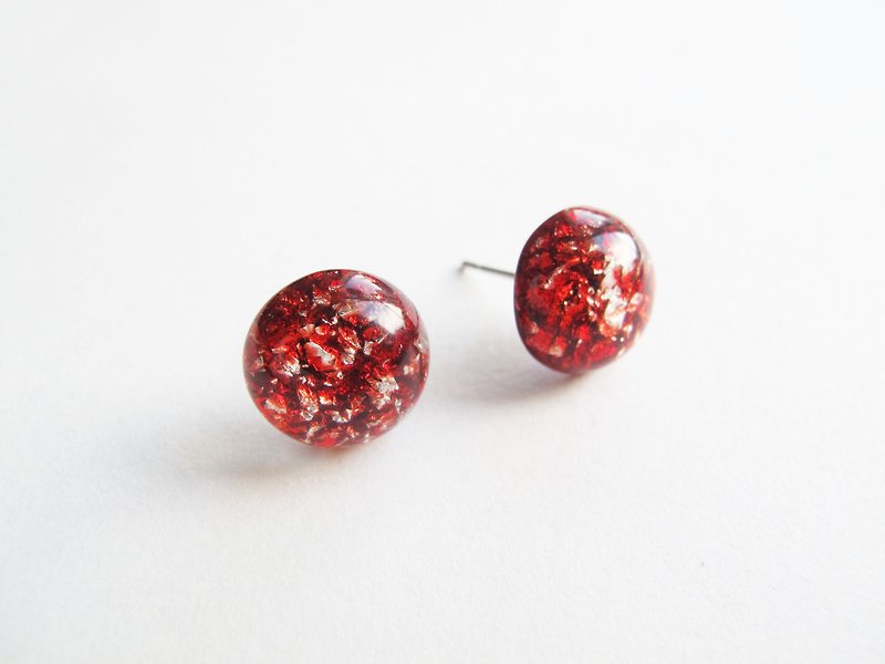 Rosy Garden 紅色寶石土壤半圓水晶膠耳環 可換耳夾式 - 耳環/耳夾 - 其他材質 紅色