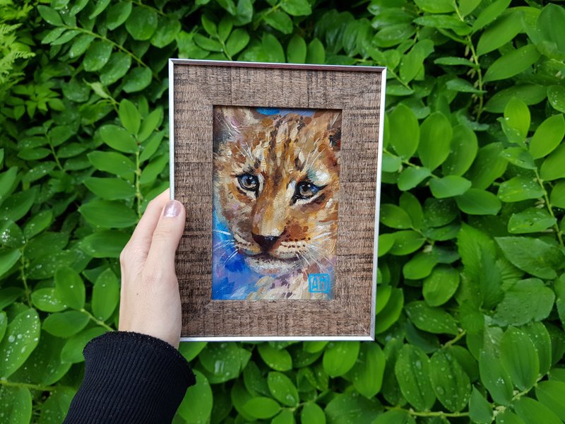Small original cute animal little lion artwork hand painted oil painting framed - 壁貼/牆壁裝飾 - 其他材質 