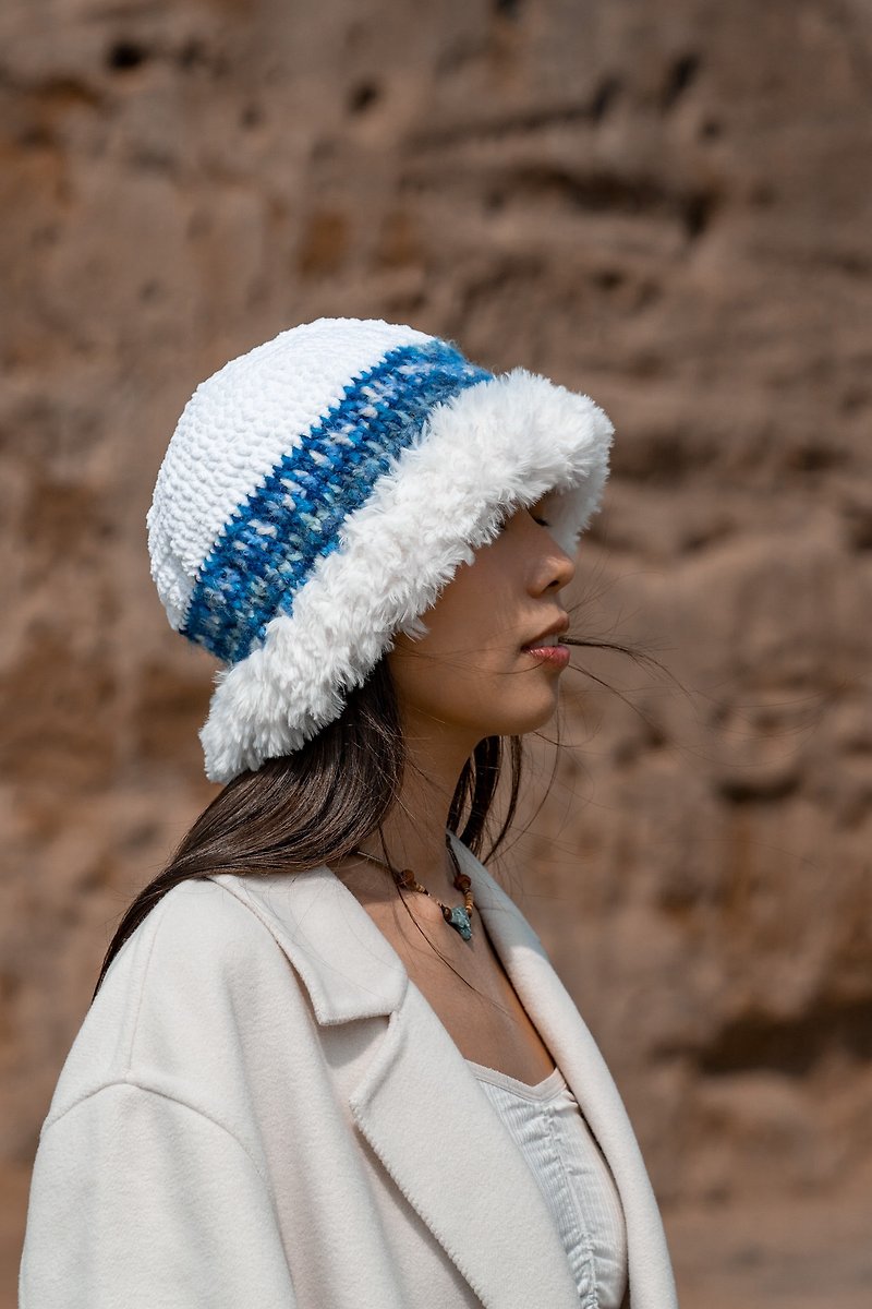 Dome Drawstring Fur Hat Hand-knitted Hat Mixed Wool Drawstring Adjustable Head Circumference - Hats & Caps - Wool Blue