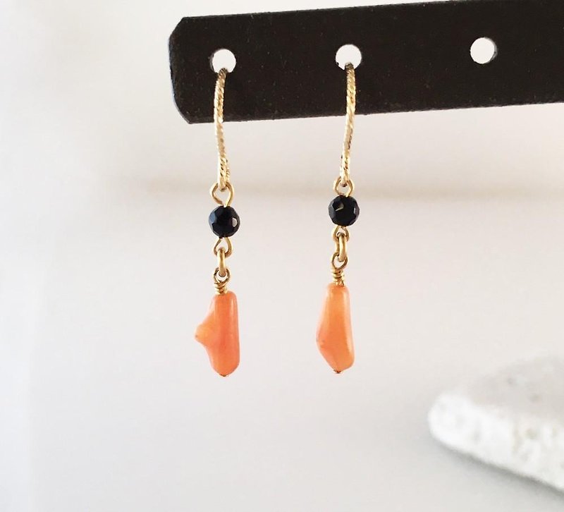 Coral ☆ Onyx K14GF Earrings / Clip-On - ต่างหู - เครื่องเพชรพลอย สีส้ม
