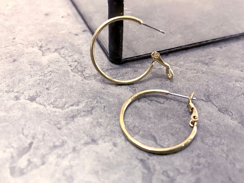 Brass Circle Earrings - ต่างหู - ทองแดงทองเหลือง 