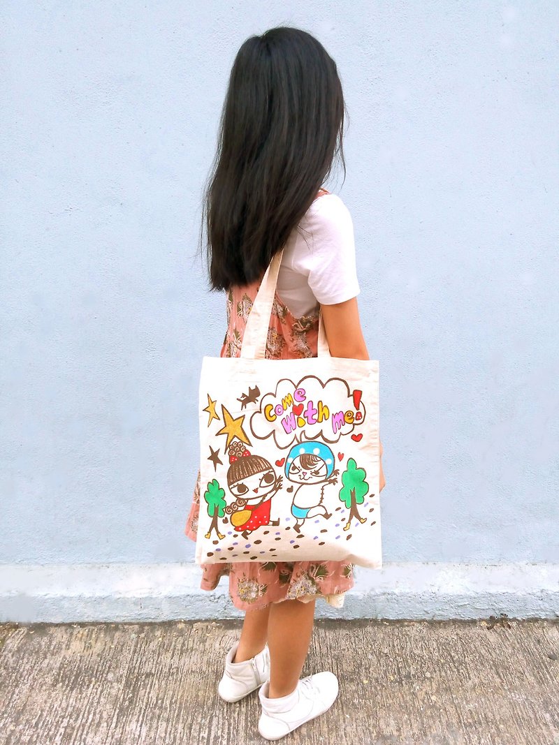 Hong kong design chasing Bo thief cat & Namly hand drawing tote bag/canvas - Messenger Bags & Sling Bags - Cotton & Hemp White