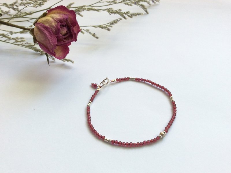Ops Garnet silver  bead bracelet - Bracelets - Gemstone Red