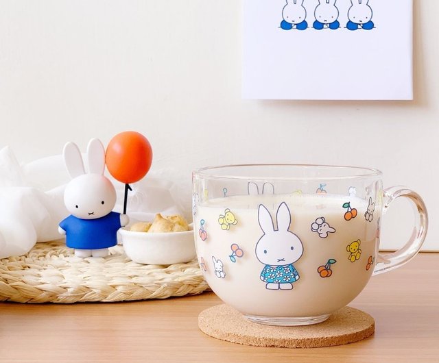 獨家新品 Miffy授權 寬口牛奶咖啡玻璃杯miffy夏日小碎花設計款 設計館我適文創 杯子 Pinkoi