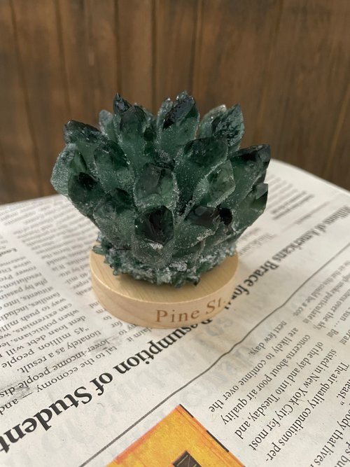 Pine St. Jewelry 松樹街輕奢珠寶 能量擺件 綠水晶 原礦 晶簇 原石 擴香招財消磁石燈