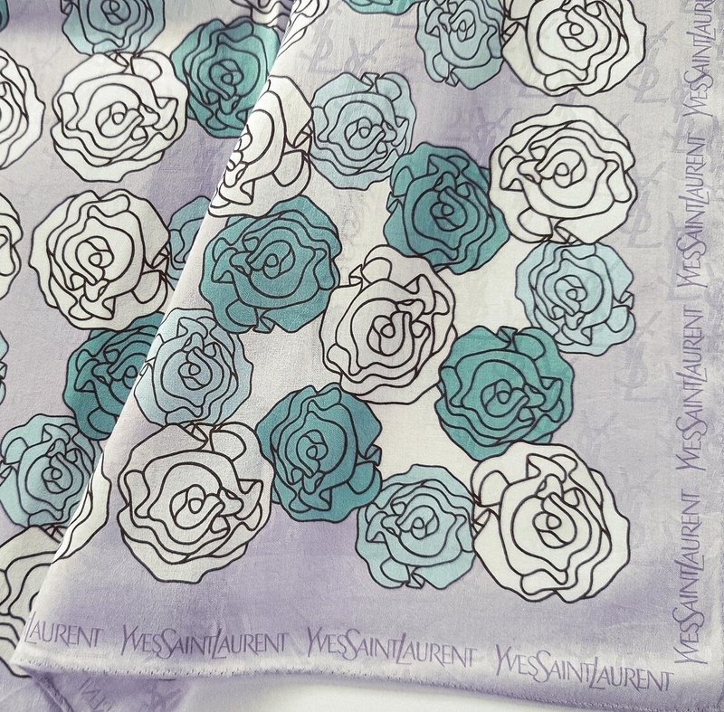 Yves Saint Laurent Vintage Scarf Woven Fabric Roses 23 x 23 inches 圣罗兰 - ผ้าเช็ดหน้า - ผ้าฝ้าย/ผ้าลินิน สีม่วง