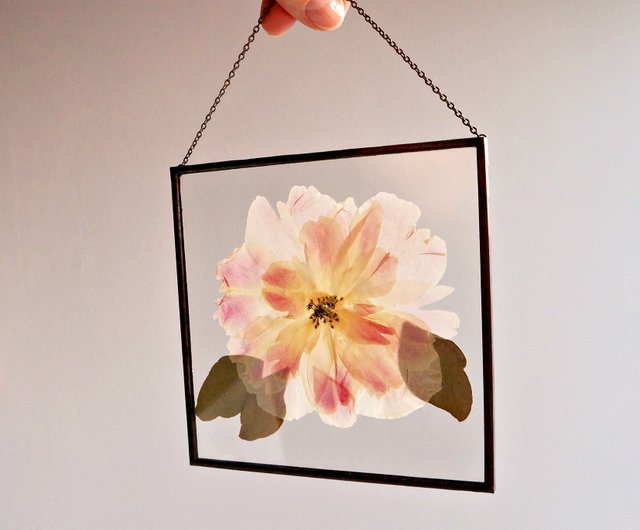 Store Pink pressed flowers glass art 8”