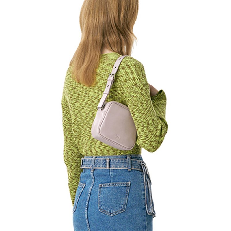 Korean Untidy Eyelet Mini Bag - トートバッグ・ハンドバッグ - 合皮 