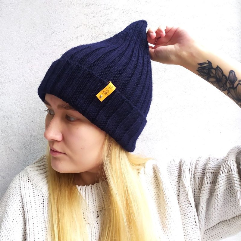 Blue warm handmade hat | レディース帽子 - หมวก - วัสดุอื่นๆ สีน้ำเงิน