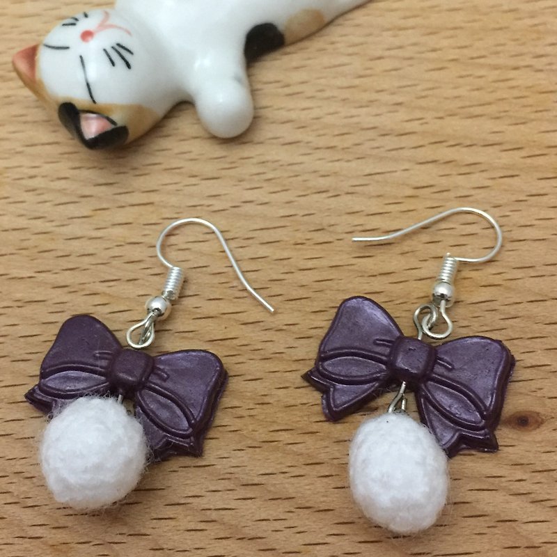 Bow small hair ball earrings (spot each 1) - Earrings & Clip-ons - Clay 