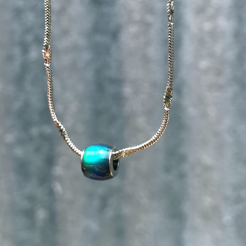 [Lost and find] a magical necklace with small gifts changing with mood - สร้อยคอ - โลหะ หลากหลายสี
