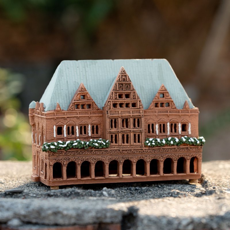 Bremen Town Hall in Germany is 11cm tall - Items for Display - Pottery 